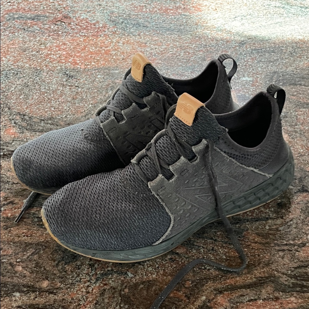 New Balance Fresh Foam Cruz running sneakers in black/phantom colorway.